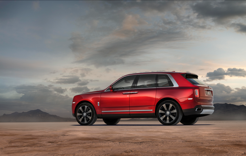 Illustration for article titled The 2019 Rolls-Royce Cullinan Is A Twin-Turbo V12 SUV Behemoth